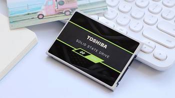 东芝TR200固态硬盘，高性价比超薄首选 