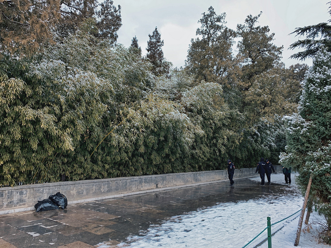 不用单反也能拍出好看的雪景 手机雪景拍摄入门技巧分享