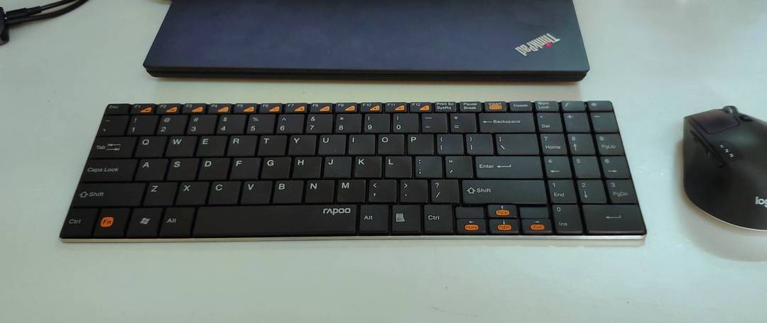 都不完美，雷柏新老无线键盘E9300 PK E9070