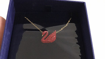 送给老婆的2019年214情人节礼物施华洛世奇红色天鹅吊坠项链晒物分享