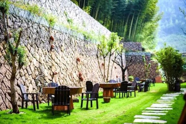 一座颇具唐宋风的竹木民宿,占地3000㎡!莫干西楼度假酒店1晚套餐