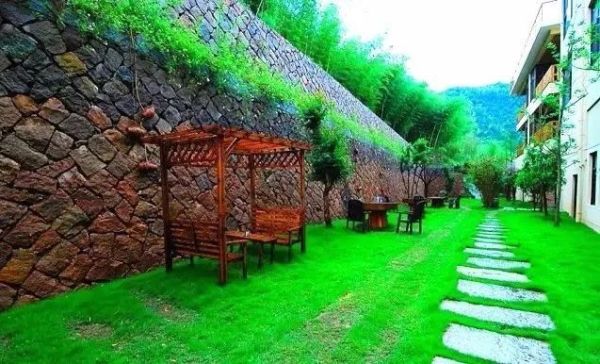 一座颇具唐宋风的竹木民宿,占地3000㎡!莫干西楼度假酒店1晚套餐