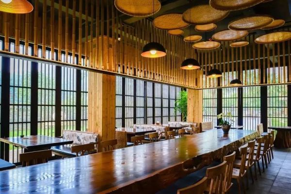 一座颇具唐宋风的竹木民宿,占地3000㎡!莫干西楼度假酒店1晚套餐
