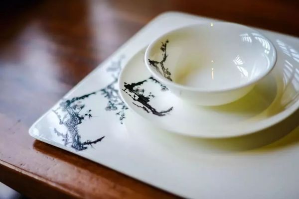 一座颇具唐宋风的竹木民宿,占地3000㎡!莫干西楼度假酒店1晚套餐