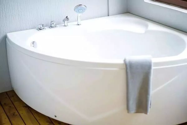 一座颇具唐宋风的竹木民宿,占地3000㎡!莫干西楼度假酒店1晚套餐