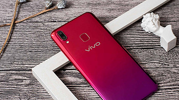 时尚设计，打造最前卫的千元入门机——vivo U1上手体验