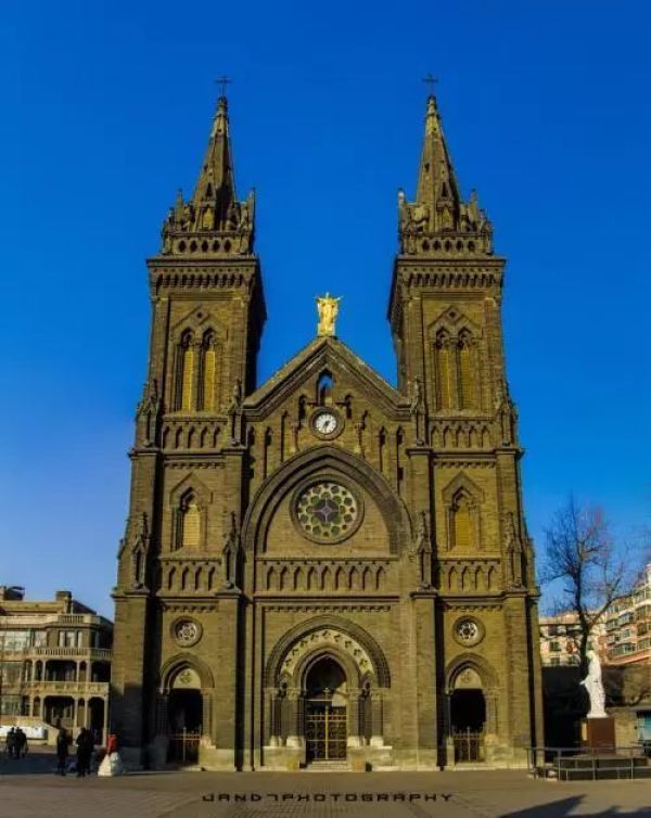 选址宁波CBD，坐拥繁华地段，周末节假日不涨价！宁波华侨温德姆至尊豪廷大酒店1晚套餐