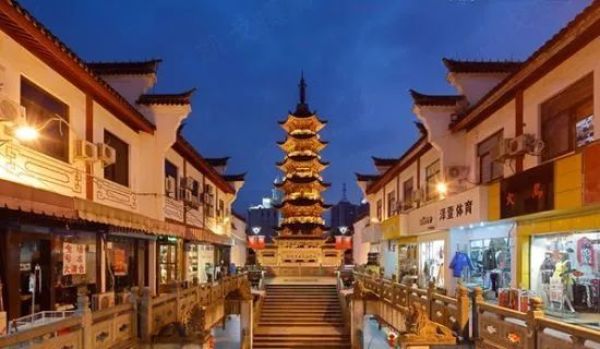 选址宁波CBD，坐拥繁华地段，周末节假日不涨价！宁波华侨温德姆至尊豪廷大酒店1晚套餐