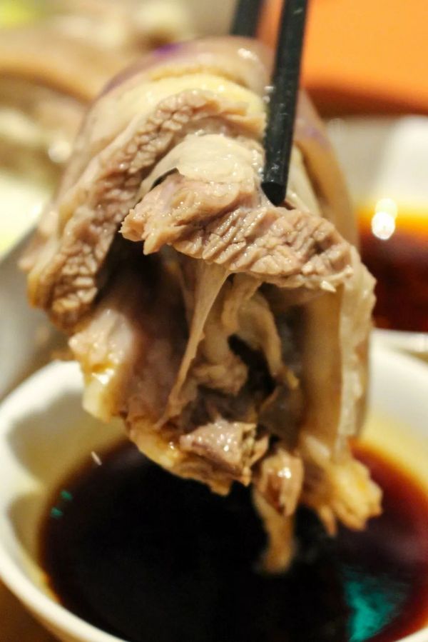 烧羊肉、现做舒芙蕾，还有五粮液冰激凌！上海建工浦江皇冠假日酒店自助晚餐