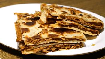 北京必吃榜餐厅：大隐？隐于王府井的Beijing pie：河沿肉饼 