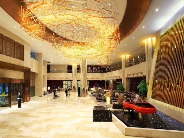 五一、端午专享价！台州皇冠假日酒店(原国际大酒店) 住宿+双人早餐+双人晚餐