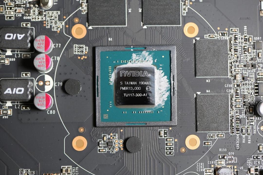 NVIDIA GTX 1650首发评测：能耗比足够优秀 售价缺乏诚意