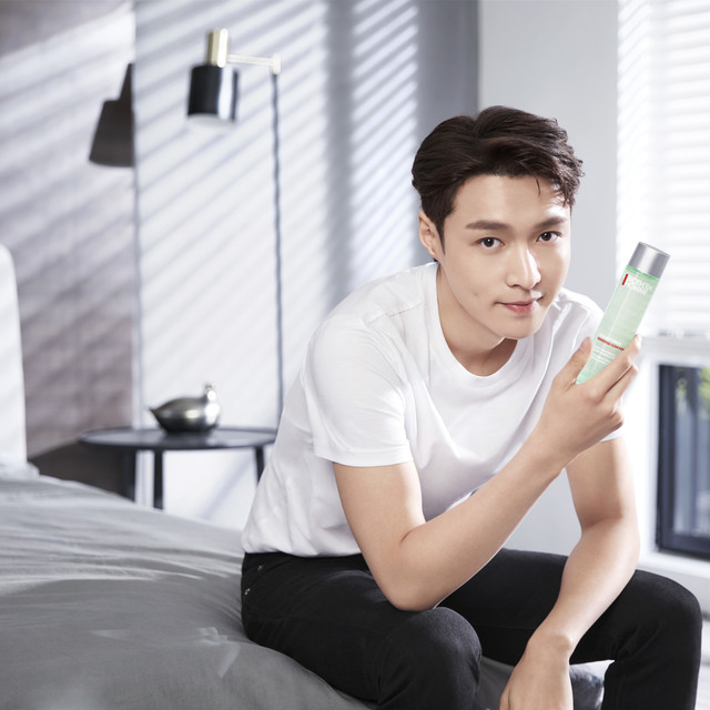 mini种草记 | Vol.46：消除男生关于护肤的误解，这瓶碧欧泉“绿灯管”做到了