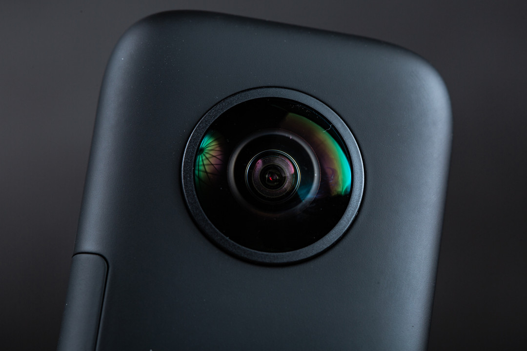 从VR相机到运动相机的革命 Insta360 ONE X开箱