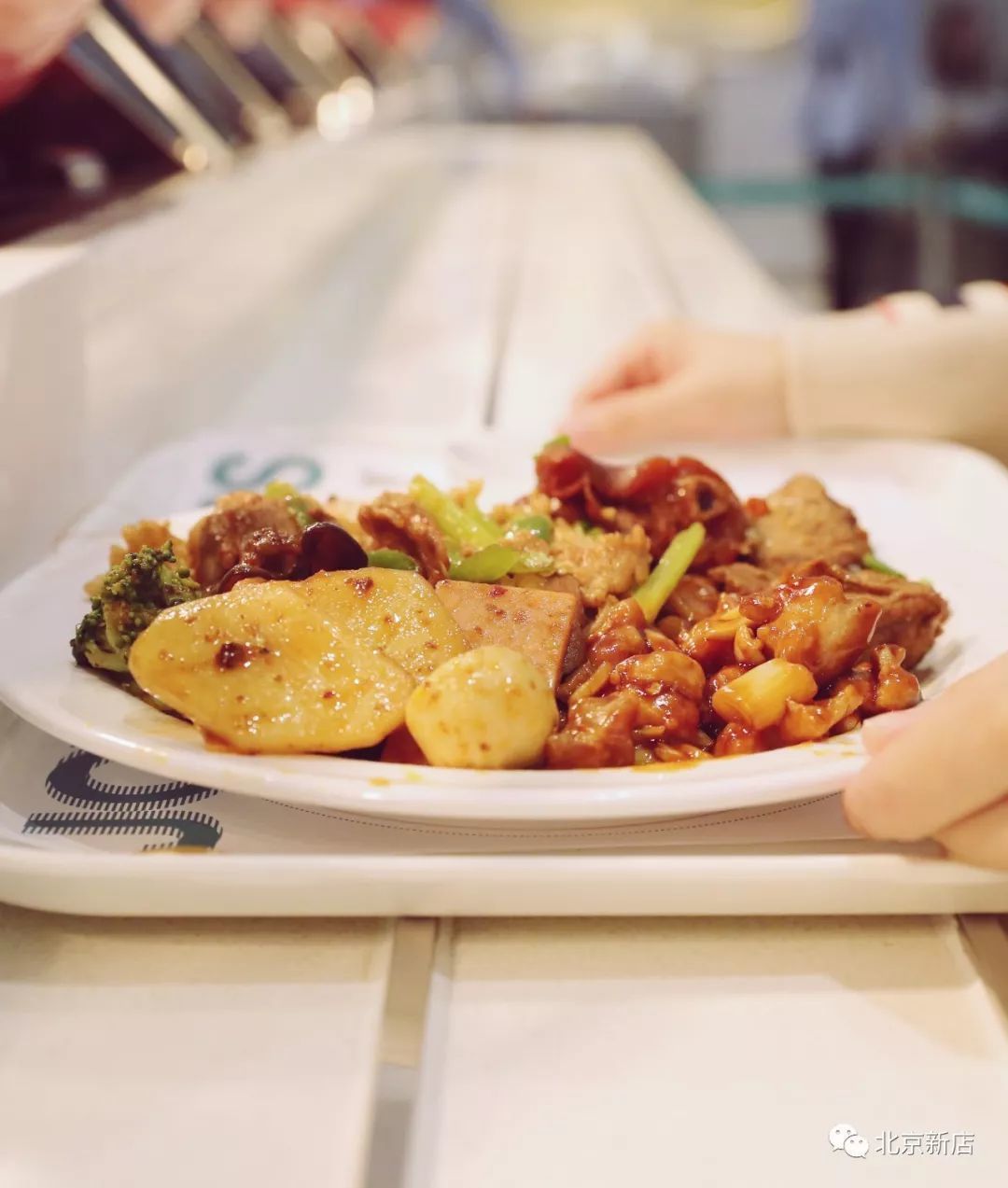北京好店：繁华中的平价食堂，上班族的福音