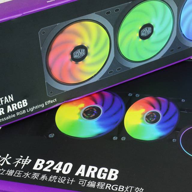 夏天到了,换上酷冷至尊冰神B240 ARGB水冷、SF360R ARGB一体式机箱风扇就舒服了