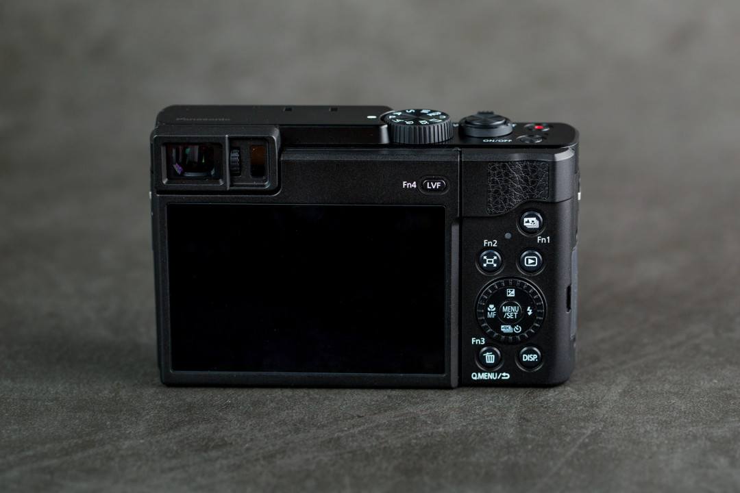 我是一台来自9012年的长焦卡片机 松下zs80开箱