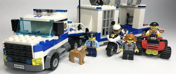 白色“擎天柱”：LEGO 乐高 CITY 城市系列 60044 流动警署