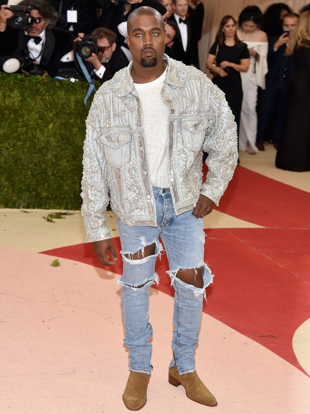 穿廉价Dickies夹克：Kanye West在Met Gala 2019爆冷造型给人启示