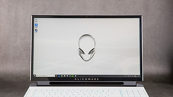 Make Alienware Great Again？外星人 Area-51m 旗舰级游戏笔记本到站秀