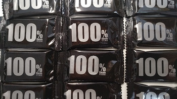 解忧杂货铺 篇一：国产百分百黑巧（100%无糖的极苦的纯巧克力）开箱