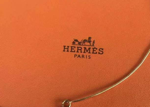 精选时尚资讯：森马服饰2019年第一季度实现营收41.18亿元，同比增长63.9%；Hermes第一季度销售额大涨至16.1亿欧元；Alexander McQueen官宣古力娜扎为大中华区首位代言人