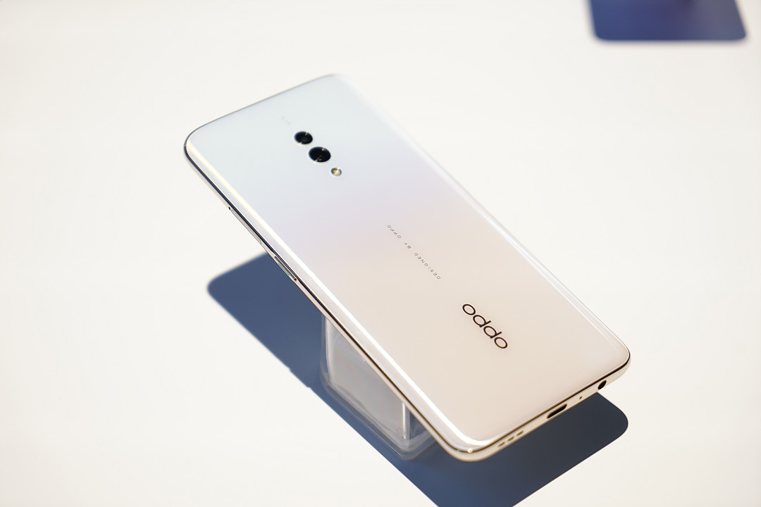 今日限时1499元起：OPPO 发布 OPPO K3 智能手机 千元屏下指纹，升降摄像头