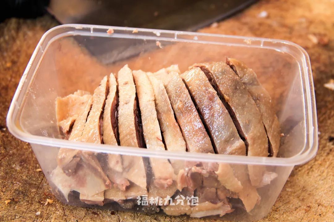 据说，没有一只鹅能活着走出扬州