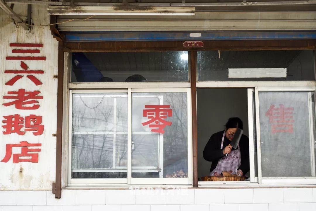 据说，没有一只鹅能活着走出扬州