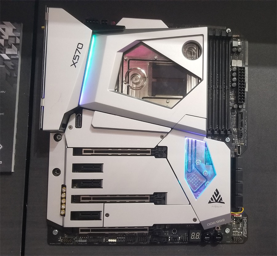 最强X570、全水冷设计：ASRock 华擎 展出 X570 Aqua 限量款主板