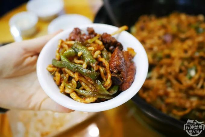 长沙仅有一家的铁锅焖面,没有辜负山西、内蒙人想家的胃
