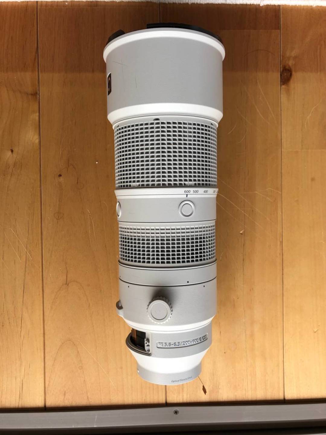 骚机日报：超长焦白炮预备！索尼200-600mm F5.6-6.3 G镜头原型机图片流出