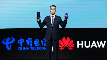 中庸配置定价大胆：华为联合中国电信发布 华为 麦芒8 智能手机