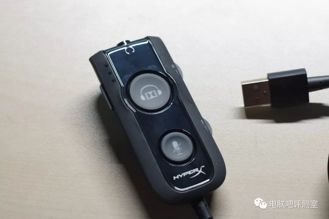 【八测】上架撑,打机啦!HyperX Cloud Revolver S评测