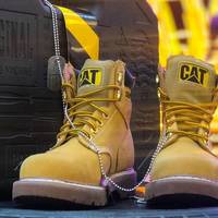 人气小生张赫硬朗现身  CAT卡特大黄靴成亮点