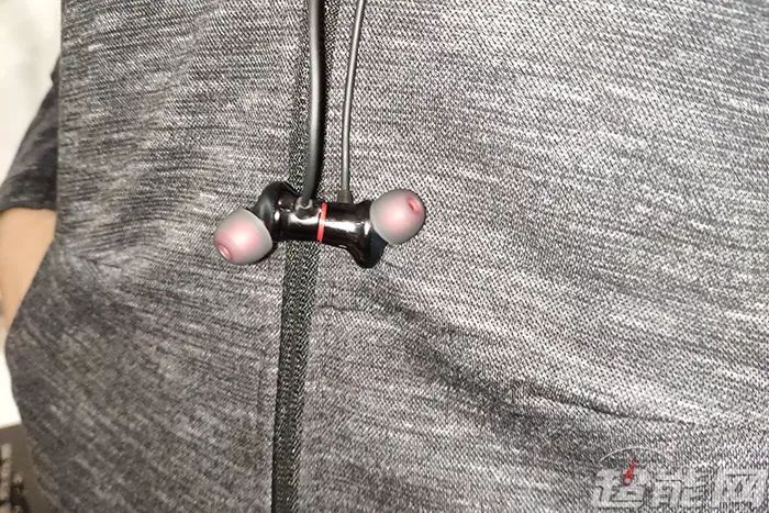 一加云耳2蓝牙耳机体验：599能买到怎样的圈铁无线？