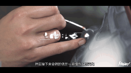 为了不带充电宝上街,我们造了一双充电宝球鞋 | 球鞋大改造