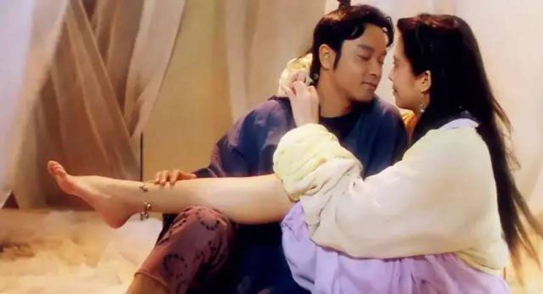 其实徐克拍了4版倩女幽魂前3版很多人看过第4版鲜为人知