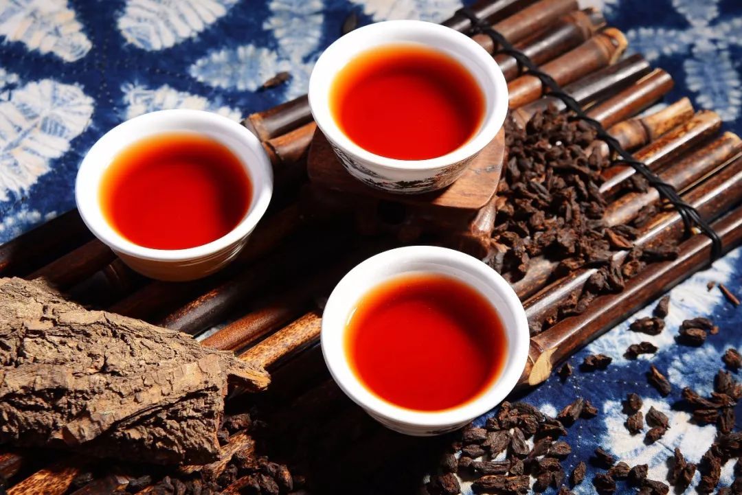 粽子配茶也不错，快来看看8款普洱茶的对比测评！