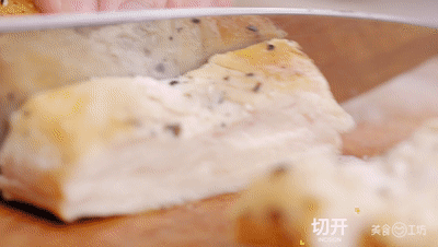鸡胸肉真正低卡的做法!多汁鲜嫩还能瘦