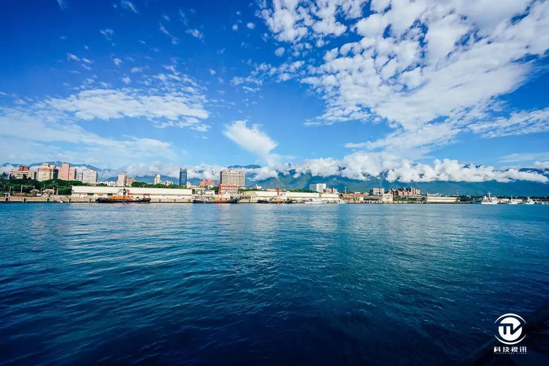 海天蔚蓝 尼康Z7搭载14-30mm f4 台北随拍