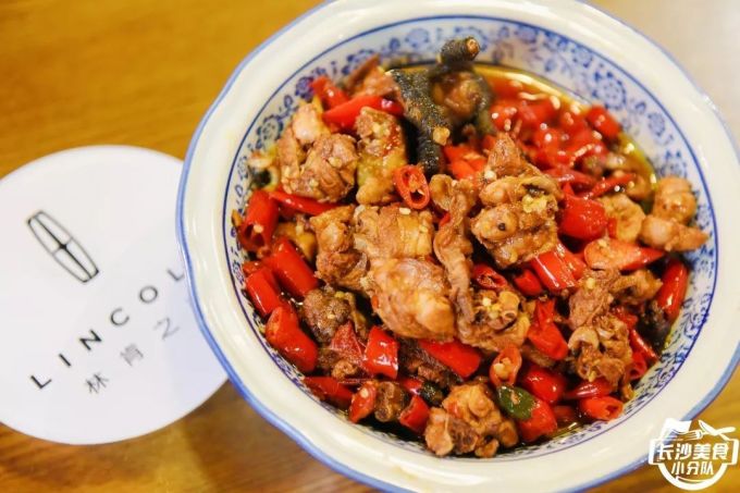 “钱四”更名“钱四口味鸡”,我觉得还是少点味?