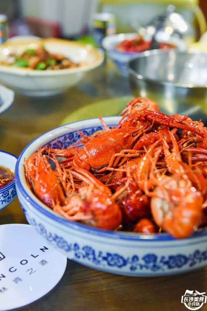 “钱四”更名“钱四口味鸡”,我觉得还是少点味?