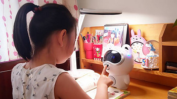 儿童产品 篇二：能听故事还能学英语的机器人，巴巴腾智能陪护机器人A2体验！