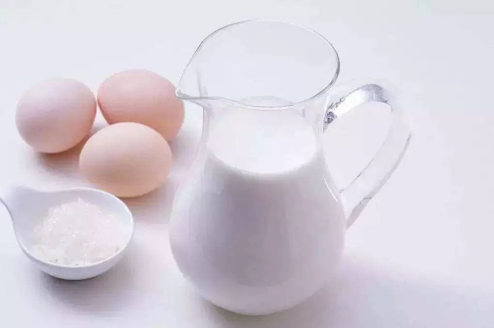9款配方奶粉测评：安怡易消化，光明脂肪含量出人意料！