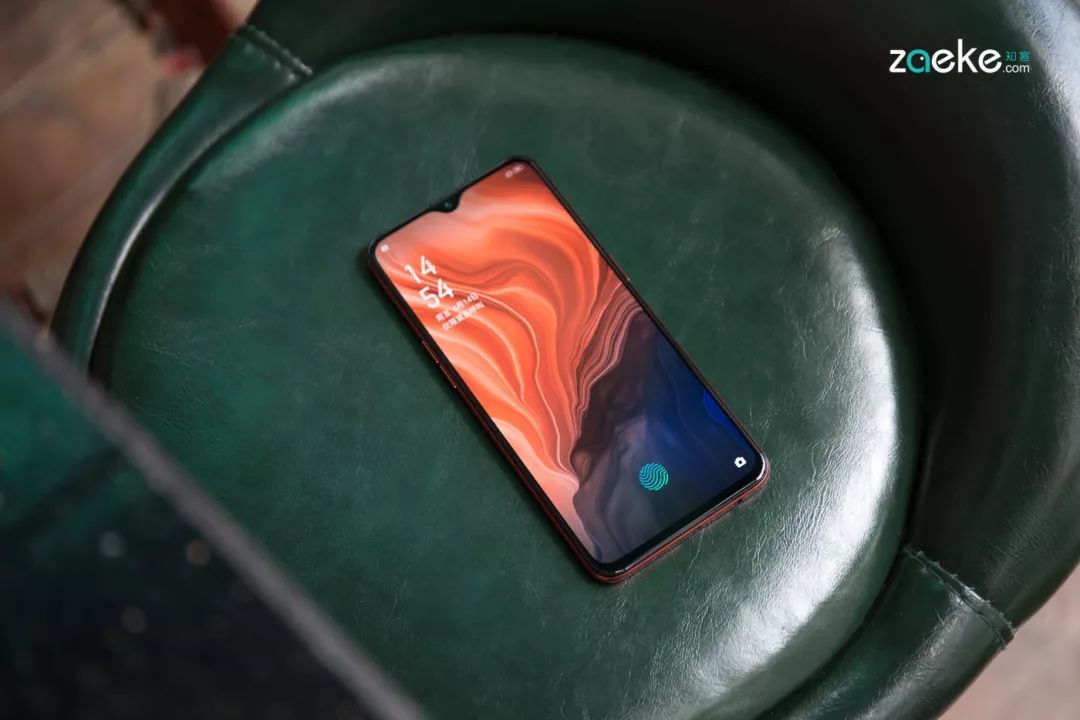 披着旗舰外衣的美貌中端机：OPPO Reno Z 智能手机测评