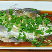 【食●色】 篇二十二：清蒸鳊鱼：营养又健康的鱼肉让生活更有滋味
