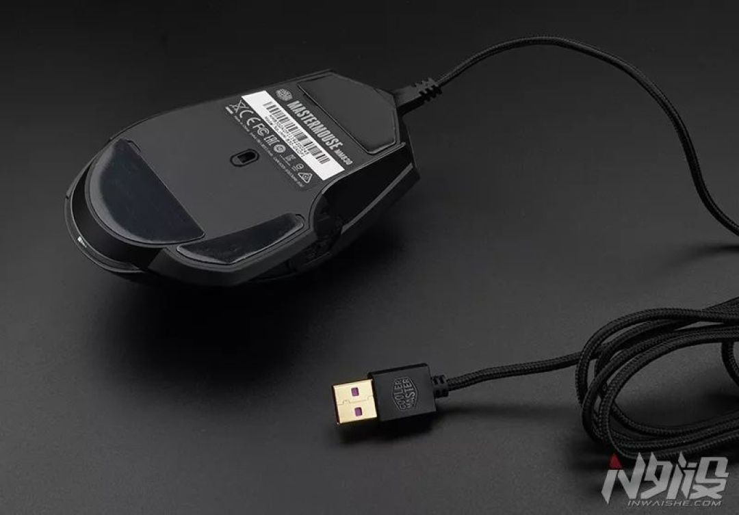 酷似罗技G502:酷冷至尊 MM830游戏鼠标拆解评测