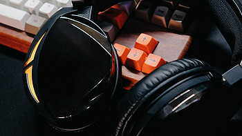 PP外设体验馆 篇二十八：音效牛颜值高，可触控的ROG Strix Fusion700开箱评测