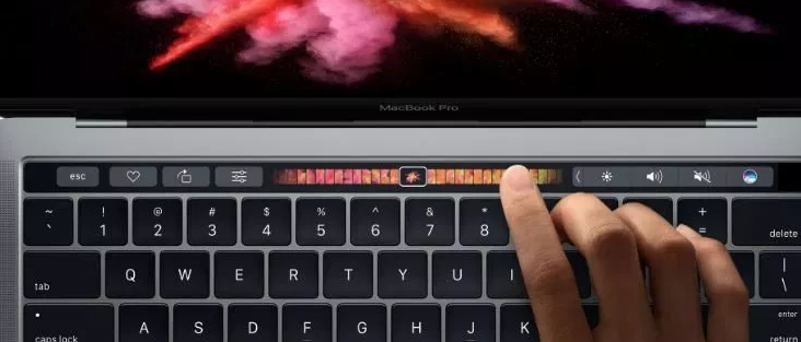 加量不加价：全新入门款MacBook Pro 13跑分出炉，性能提升80%，还送指纹解锁与TouchBar 